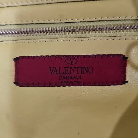 Valentino Garavani studded handbag (project) - Picture 7 of 10